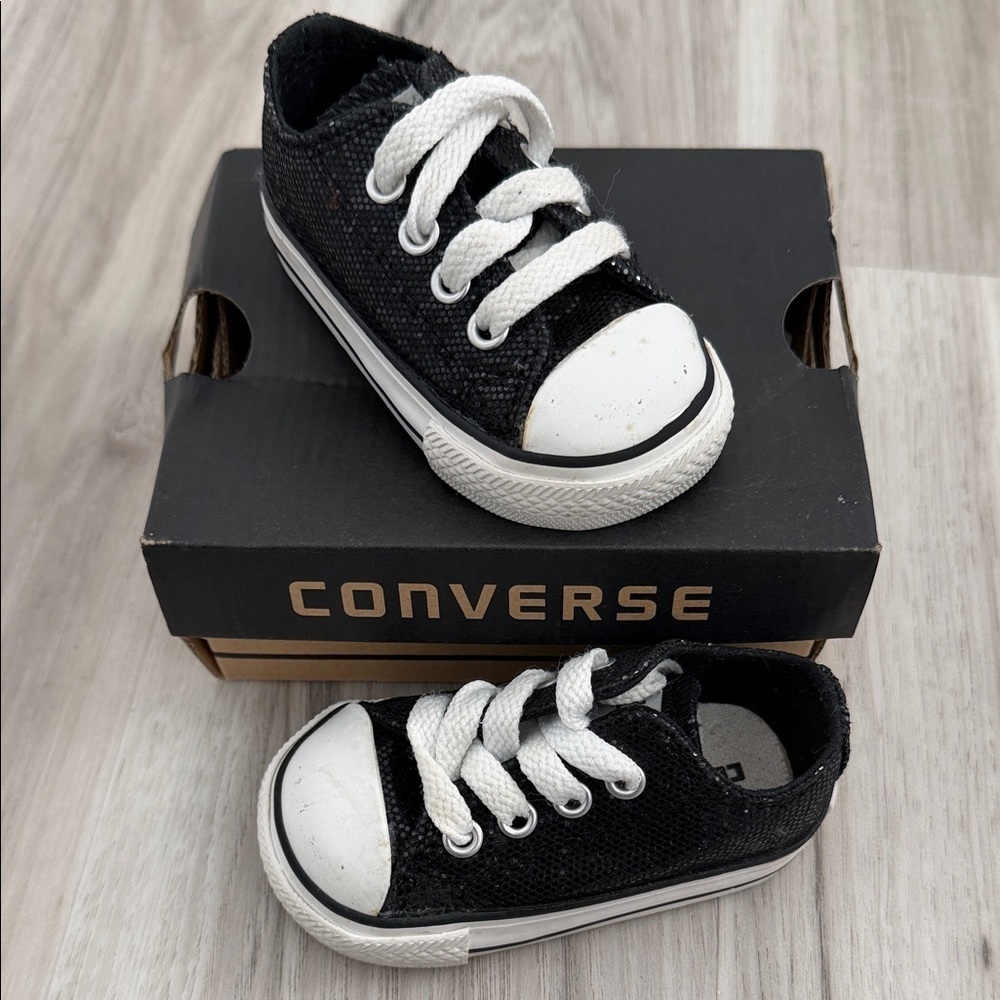 Converse Girls Sparkly Black and White sneakers size 3